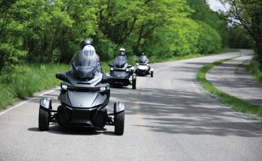 Shimmy w motocyklu - skąd biorą się drgania kierownicy?
