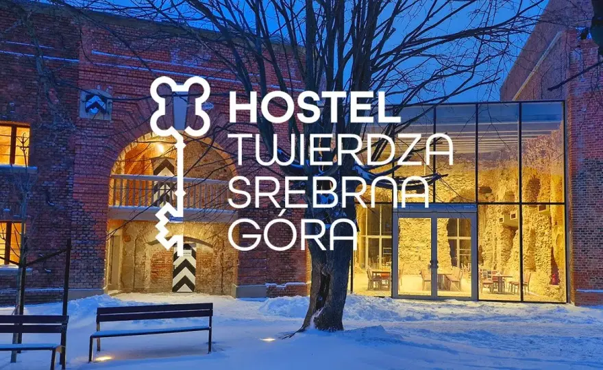 Gdzie zjeść w Srebrnej Górze? Smaki, widoki i praktyczne porady.