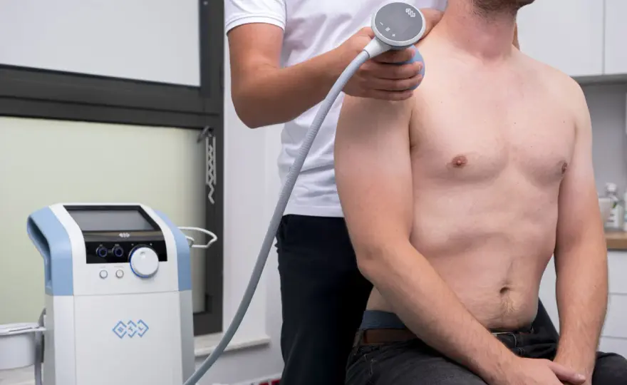 Zapalenie kaletki podbarkowej - domowe sposoby na ból i ulgę