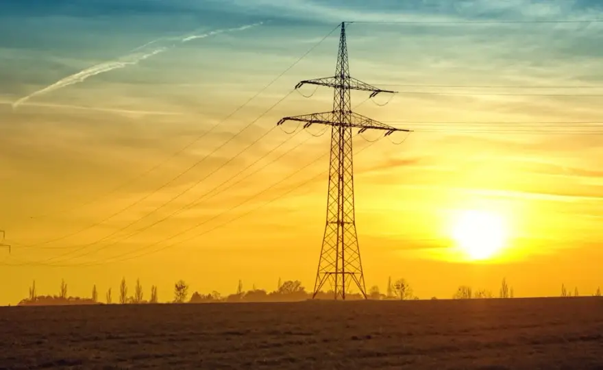 Przyłącze Prądu - Koszty Podłączenia, Przepisania Licznika, Instalacja i PGE