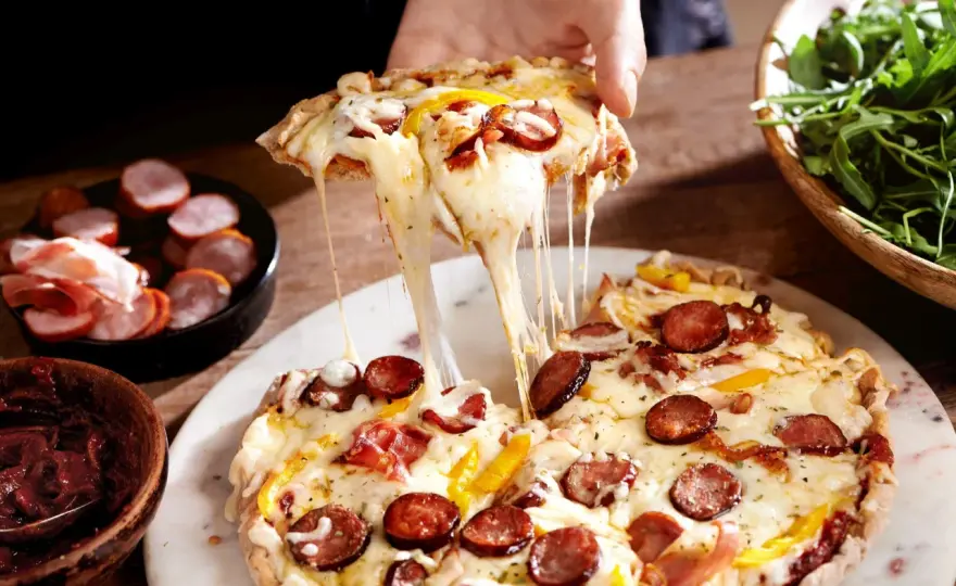 Pizza farmerska - Jak upiec chrupiący spód i uniknąć błędów?