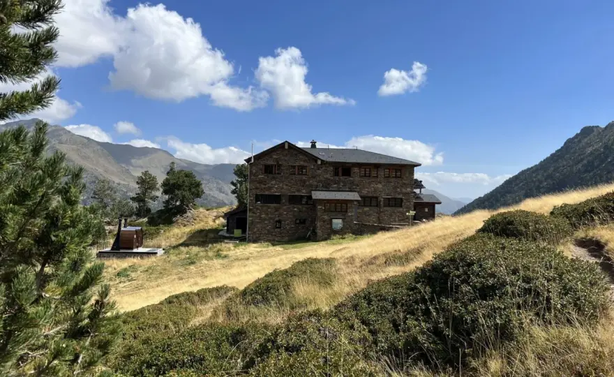 Refugio Comapedrosa - ¿Merece la pena dormir en altura?