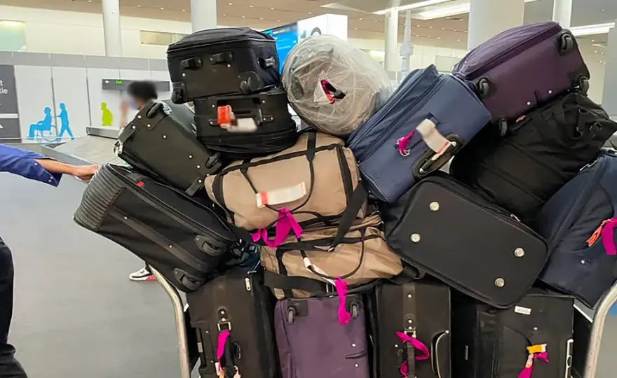 Co to jest terminal na lotnisku i jak uniknąć chaosu podczas podróży?
