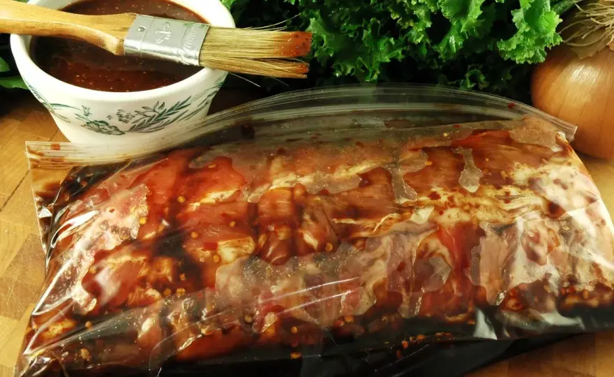 Idealna marynata do jerky – 3 przepisy, które działają