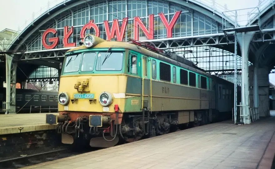 Lokomotywa EP07 - Dlaczego wciąż jeździ?