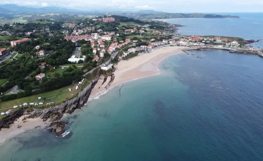 Playa de Comillas - Guía completa para una visita perfecta