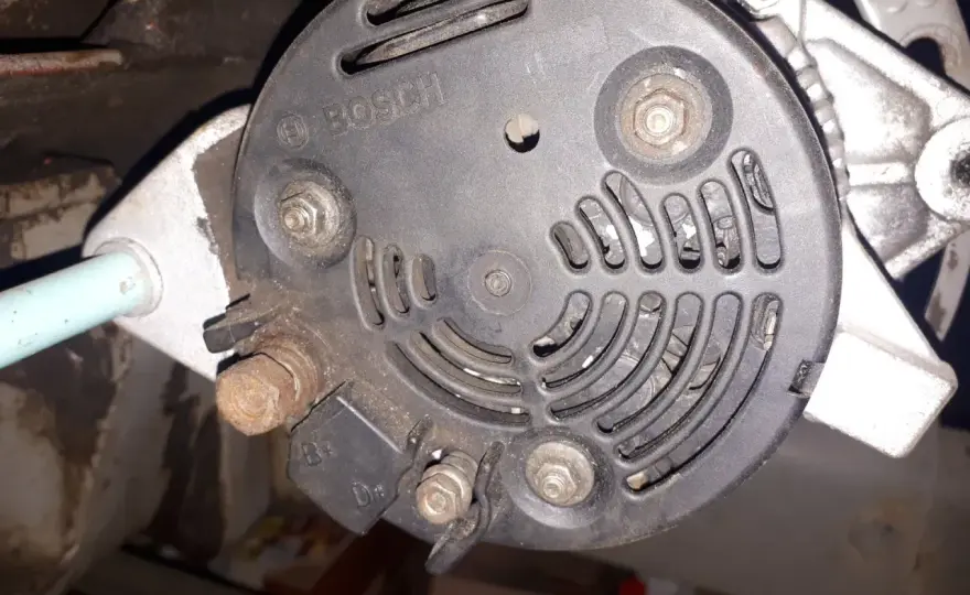 Jak podłączyć alternator Zetor 7211 - uniknij typowych błędów i usterek