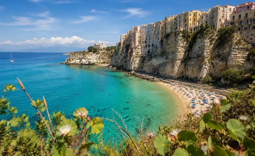 Calabria Coast Guide - Pick Your Perfect Italian Beach Trip