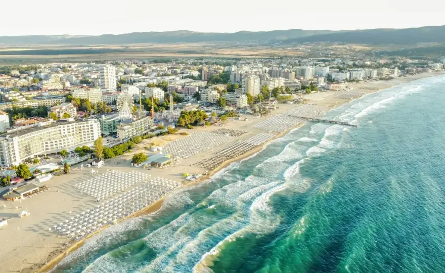 Bułgarskie wybrzeże bez chaosu - plan na plażę i zwiedzanie
