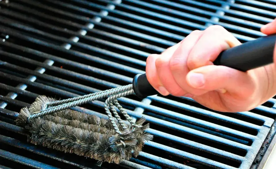 Rengör grillen med avfettning - så gör du rätt
