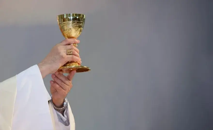 Czy pasterka liczy się jako msza bożonarodzeniowa? Oto prawda
