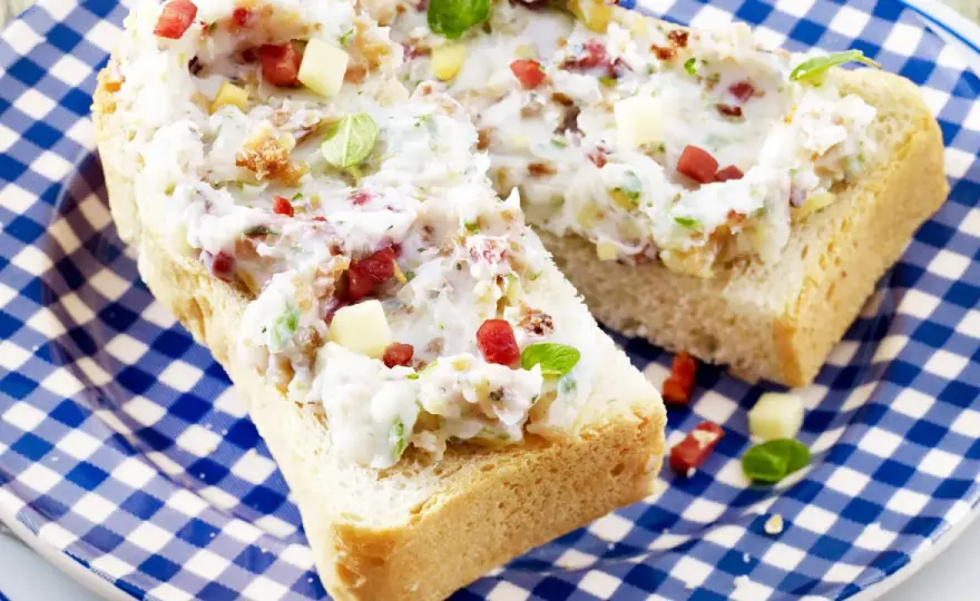 Schmalz-Rezepte - Perfekter Brotaufstrich in 3 Varianten