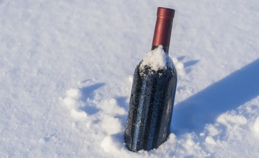 ¿Se congela el vino? Riesgos y soluciones para tu botella