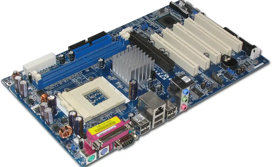 Comment identifier la carte mère de son PC ?
