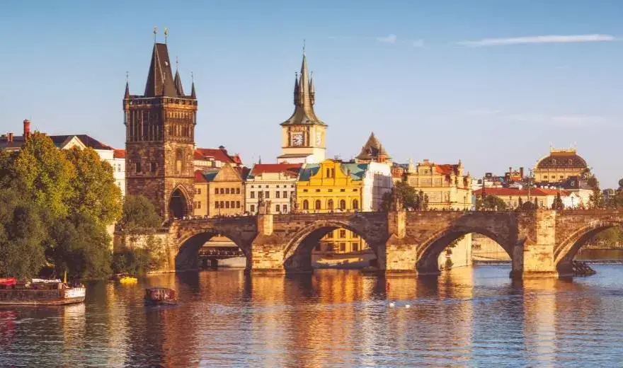 Ile kosztuje nocleg w Pradze? Ceny, typy i najlepsze oferty