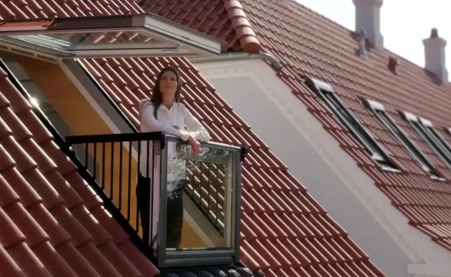 Okno dachowe jak balkon – funkcjonalność, zalety i modele do wyboru