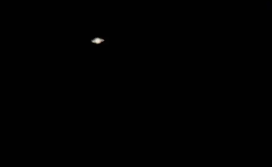 Saturn przez lornetkę - Co zobaczysz i jak go znaleźć?