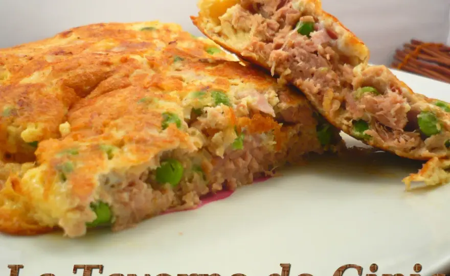 Omelette aux œufs et au thon - la recette moelleuse et rapide