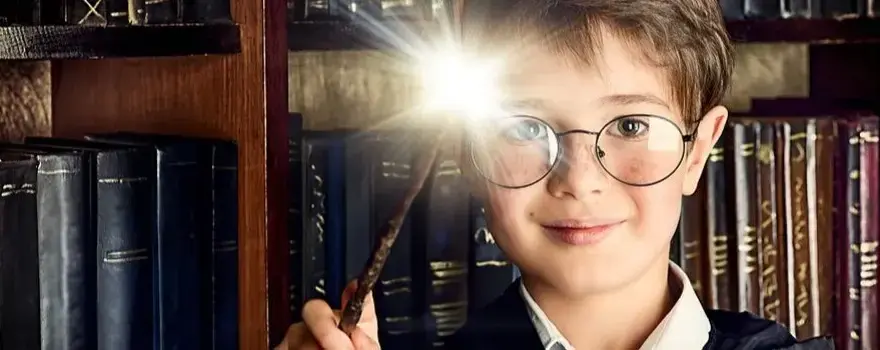 Ile lat ma Harry Potter w 2 części? Zaskakujące fakty o jego wieku