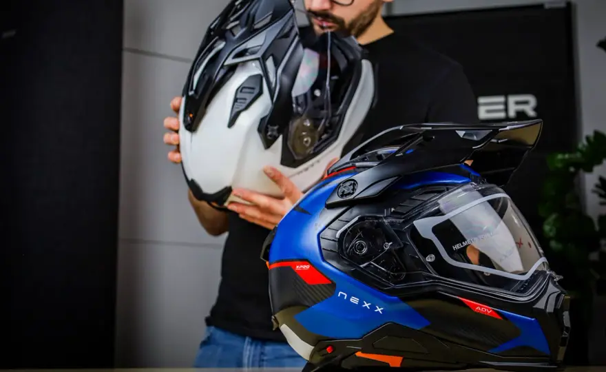 Ranking kasków adventure 2026: Wybierz idealny model dla siebie!