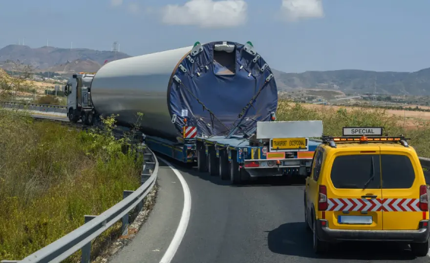 Transport niskopodwoziowy palet i gabarytów - jak to zrobić dobrze?