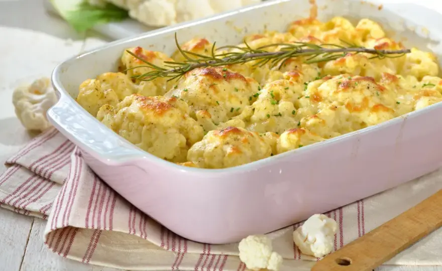 Cavolfiore al forno con pangrattato e formaggio, guida facile