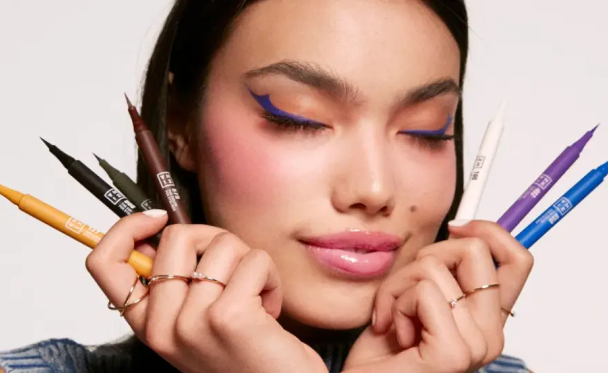 Cómo elegir y aplicar el eyeliner según tus ojos