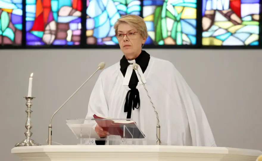 Pastor - kim jest i czym różni się od księdza?