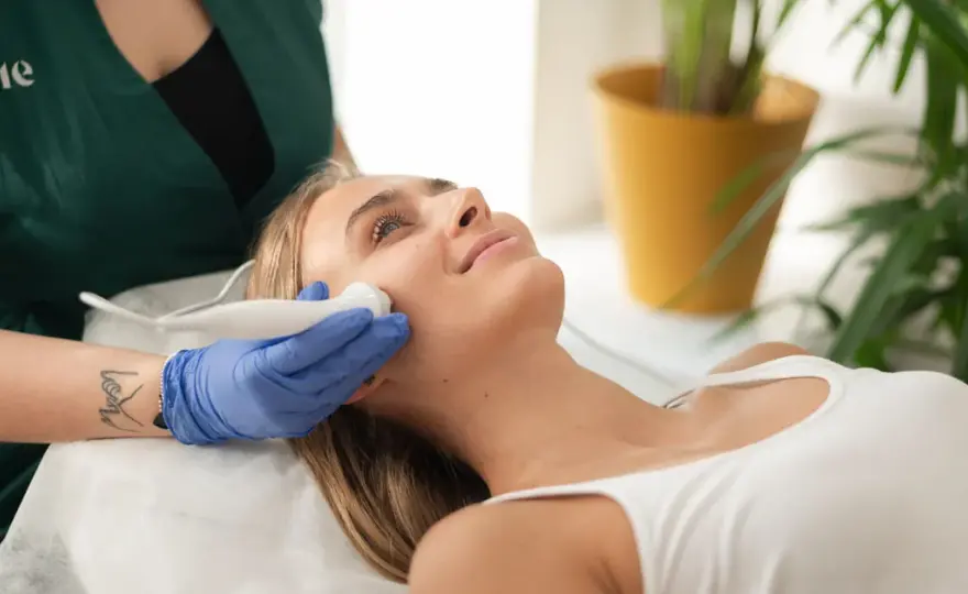Multipolar czy endermologia – która metoda naprawdę działa lepiej?