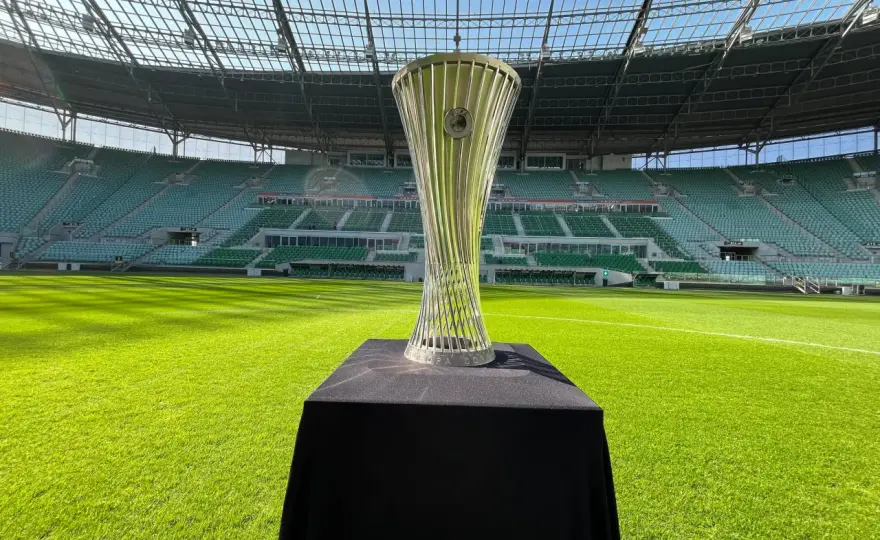 Puchar Konfederacji UEFA - Dlaczego ta nazwa myli i co go zastępuje?
