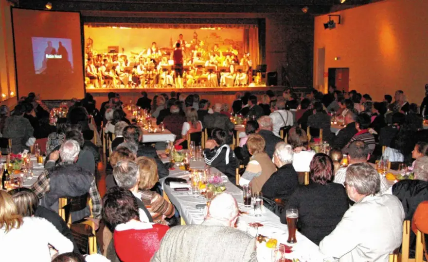 Bischof-Bernhard-Haus Kraiburg - Mehr als nur ein Saal?