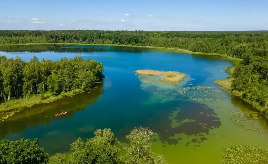 Jezioro Krutyńskie: raj dla wędkarzy i miłośników kajakarstwa