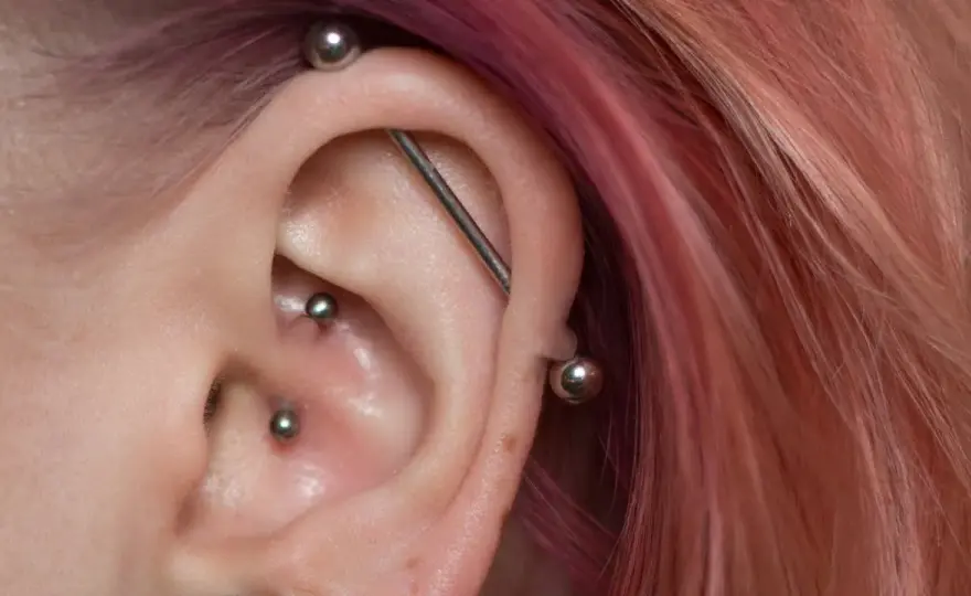 Czy piercing to grzech? Odkryj moralne dylematy związane z piercingiem