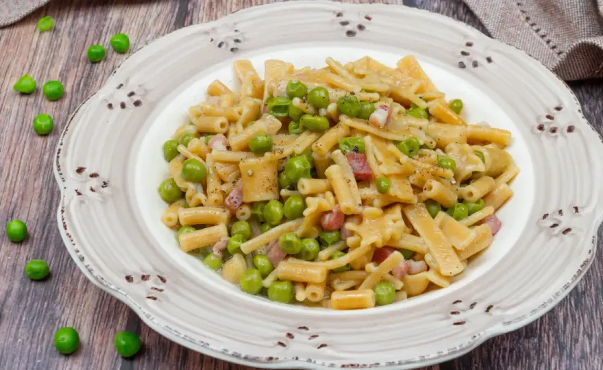 Pasta e Piselli Perfetta - La Ricetta Cremosa che Funziona