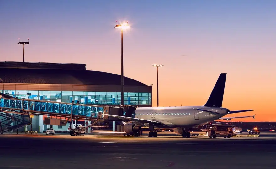 IATA - Co to jest i jak wpływa na Twoje wysyłki lotnicze?