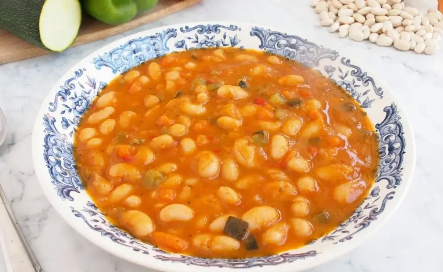 Guiso de alubias con verduras - La receta perfecta