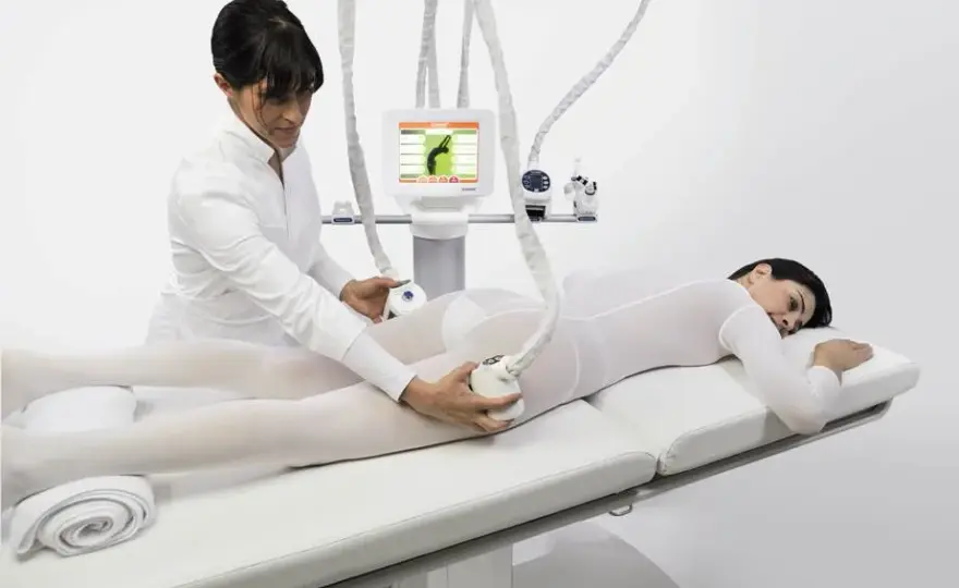 Icoone czy Endermologia? Kluczowe różnice, które pomogą Ci wybrać