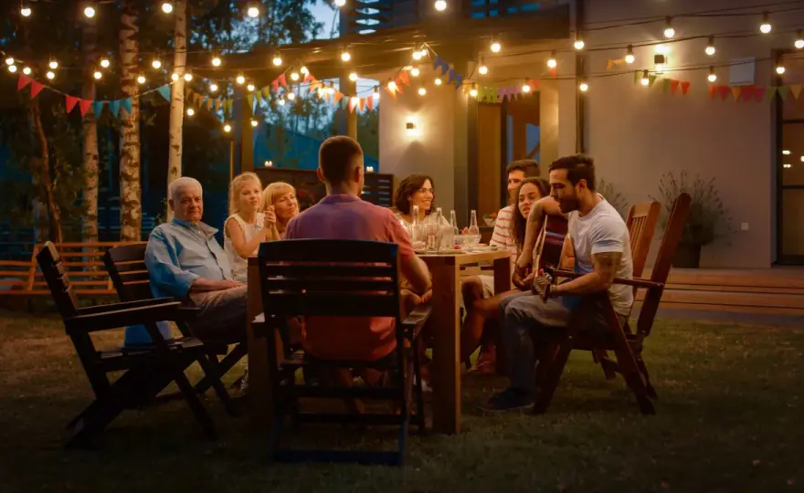 Garden party stylizacja na grilla po 50. - Lekko i z klasą