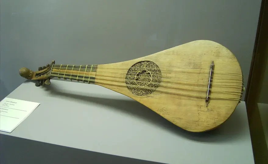 Gra na podobnym do lutni instrumencie - Muzyka na podobną do lutni instrumentów