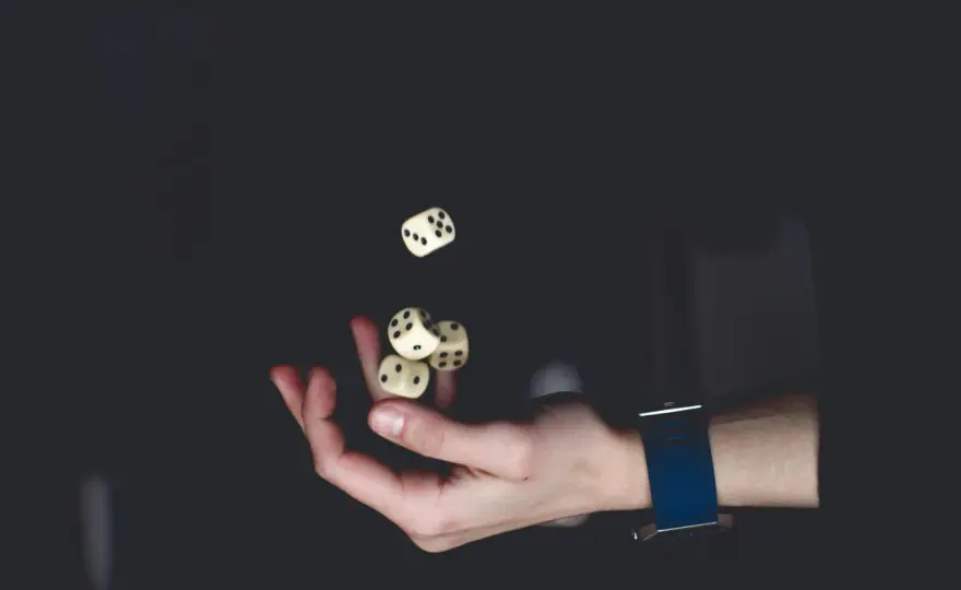 Dlaczego hazard jest atrakcyjny dla ludzi? Pogląd psychologów