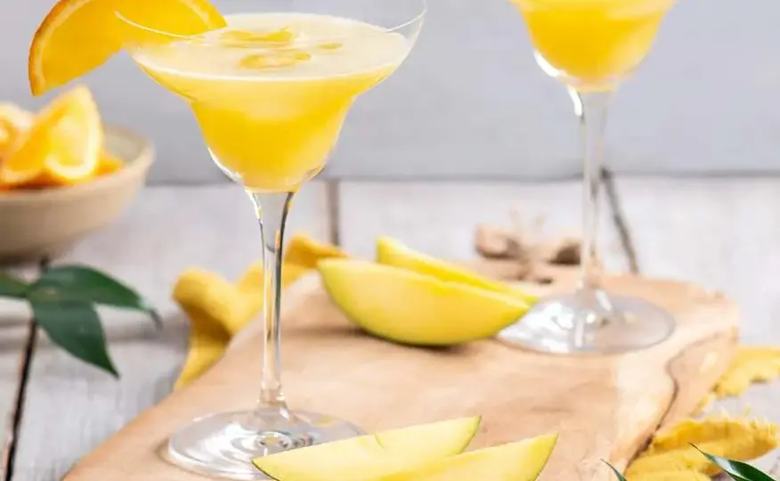 Najlepsze drinki na prosecco, które zaskoczą Twoich gości