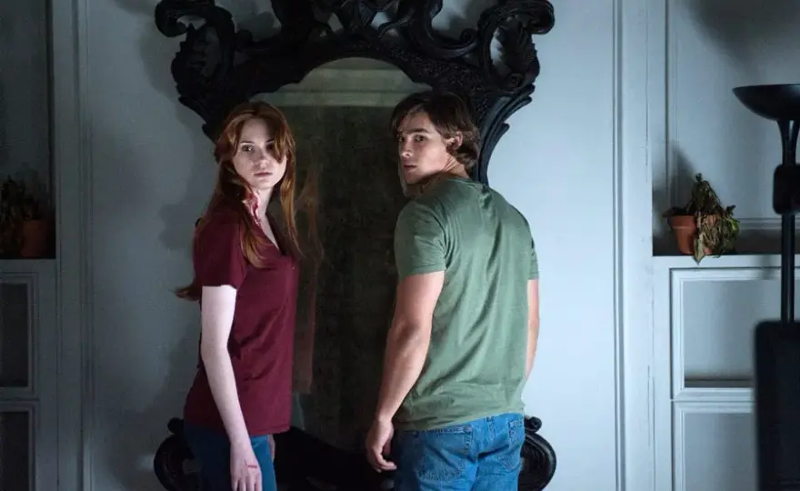 Oculus Filmweb: Recenzja filmu, który przeraża i fascynuje