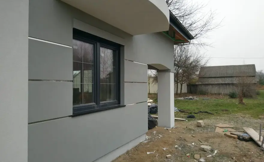 Bonie na elewacji: Efektowna dekoracja i ochrona ścian budynku