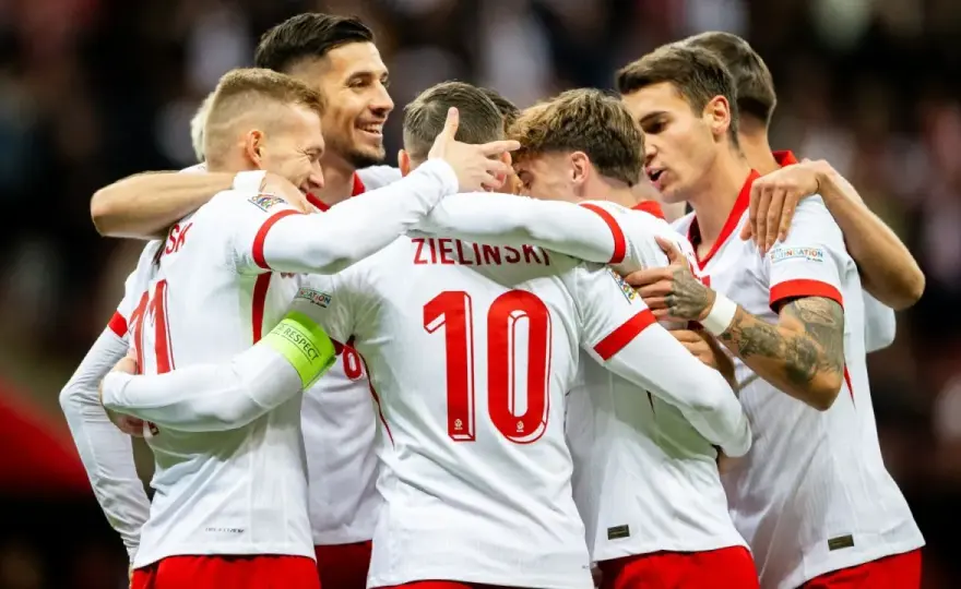 Kiedy jest mecz Polski w piłkę nożną? Nie przegap ważnych dat!