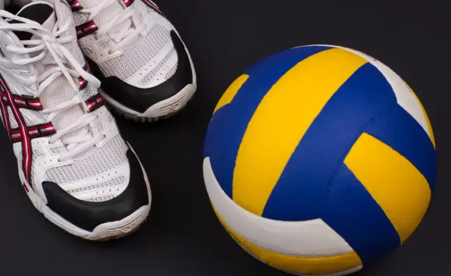 Jak wybrać idealne buty do siatkówki? 5 kluczowych czynników