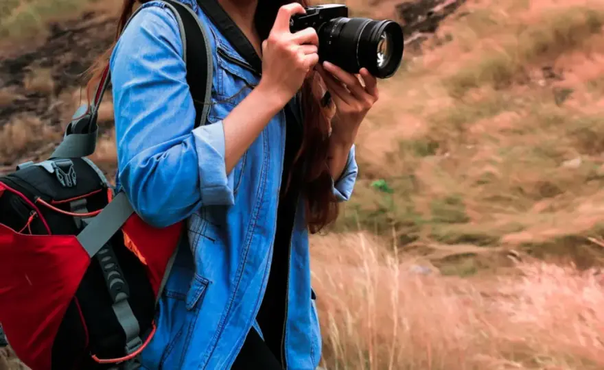 Obiektyw zmiennoogniskowy - co to znaczy i jak go wykorzystać w fotografii