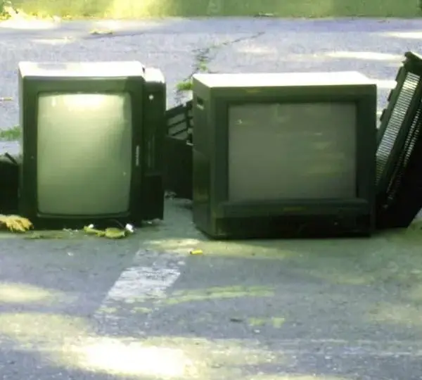 Co zrobić ze starym telewizorem? Oto najlepsze sposoby na jego wykorzystanie