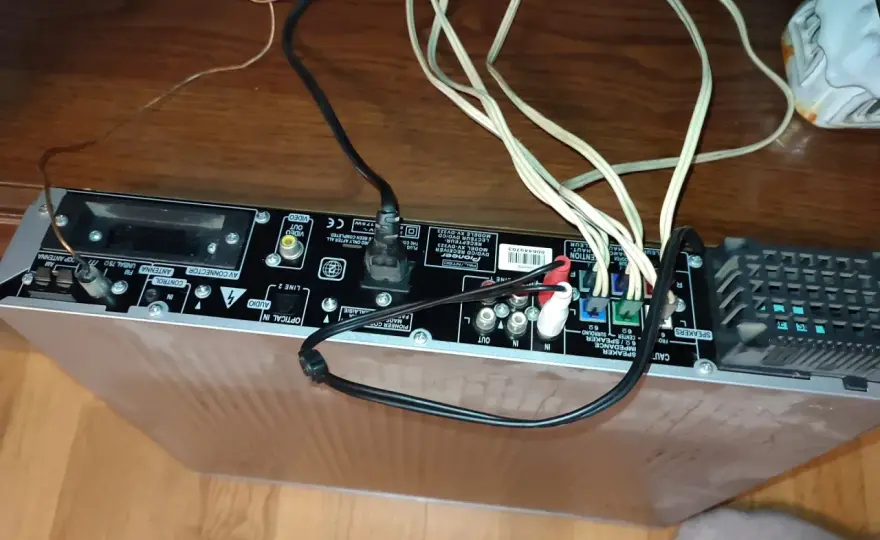 Jak podłączyć stare kino domowe do nowego telewizora bez problemów