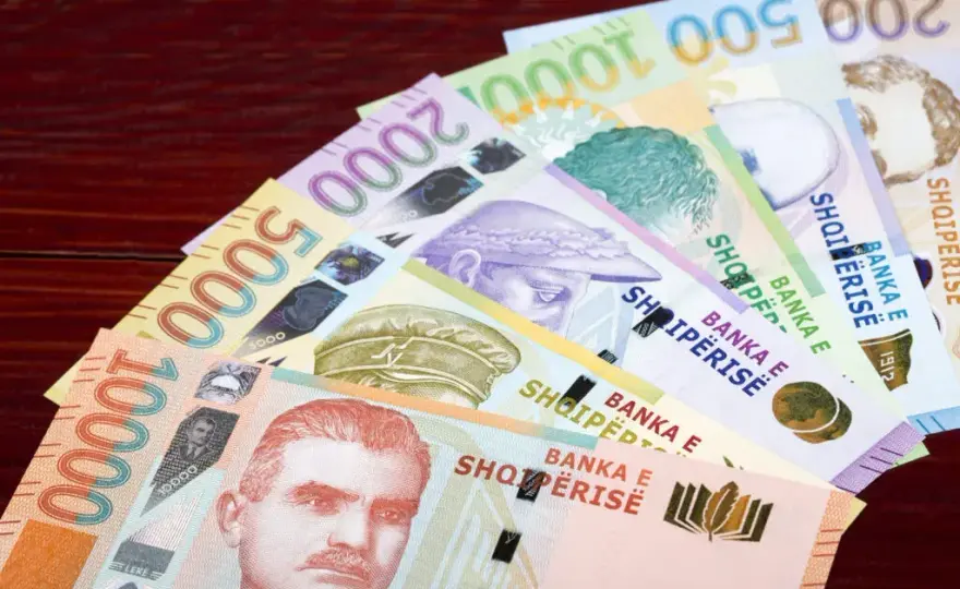 Jaka waluta obowiązuje w Albanii? Wszystko o leku albańskim i płatnościach