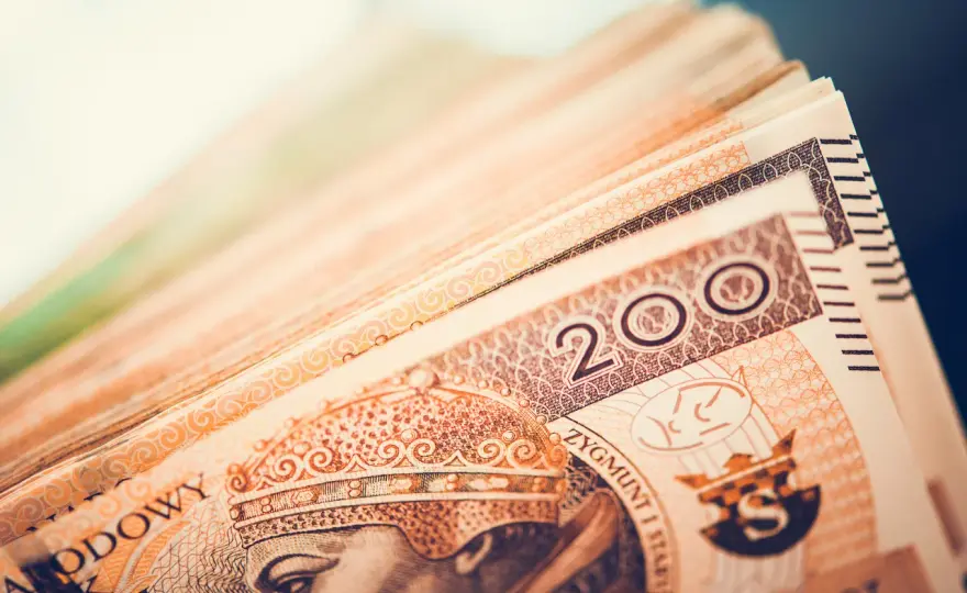 Kredyt gotówkowy 200 tys: Warunki, koszty i wymagania banków
